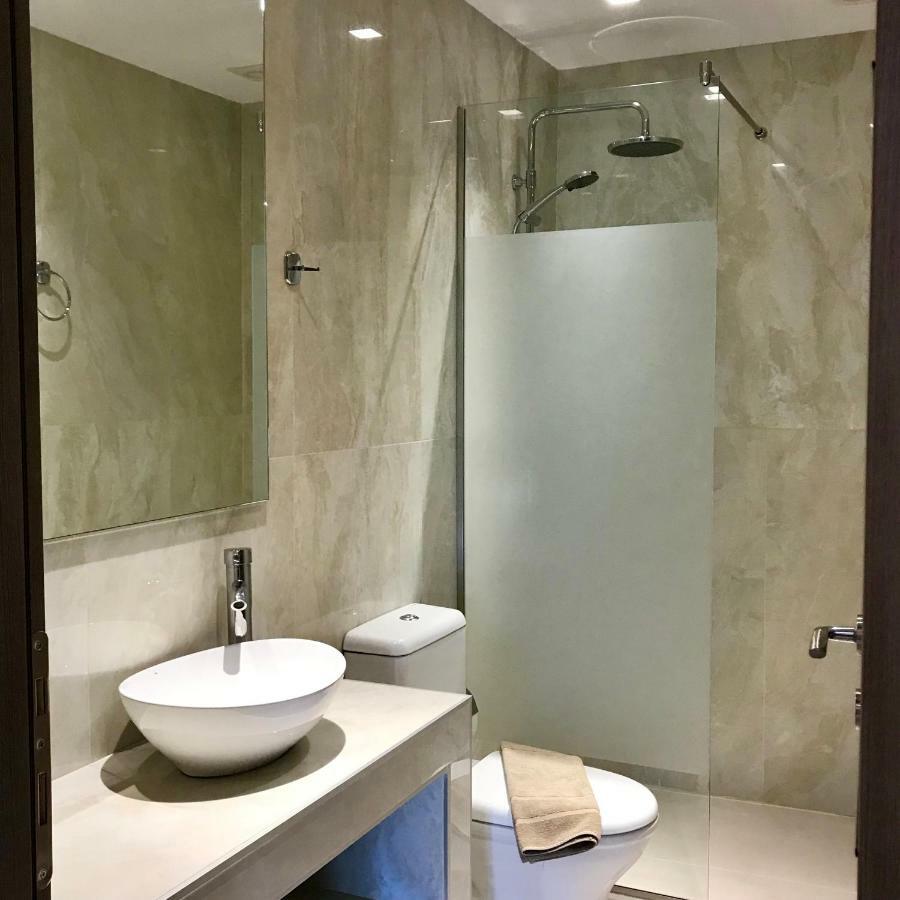 The Little Prince Luxury Suites Ипсос Екстериор снимка